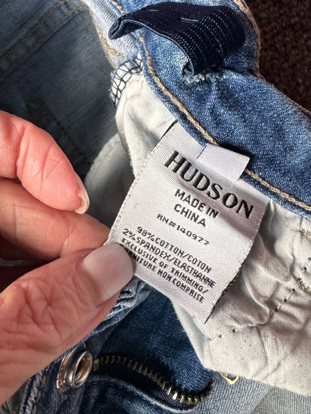 Hudson Kids Denim Cutoff Shorts Size 5 Medium Wash Raw Hem Premium Designer - Picture 5 of 7
